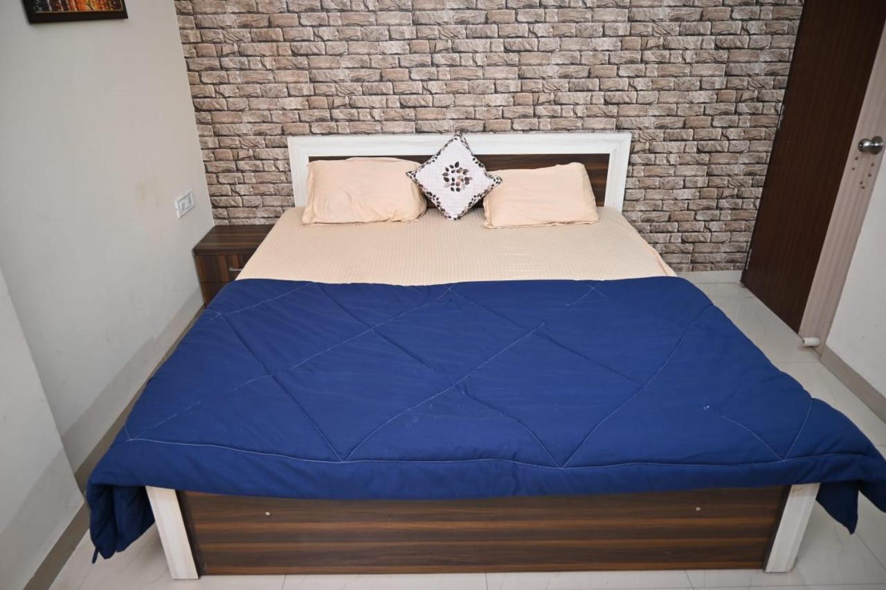 Staeg Heart Of City 2Bhk - 201 อินดอร์ ภายนอก รูปภาพ